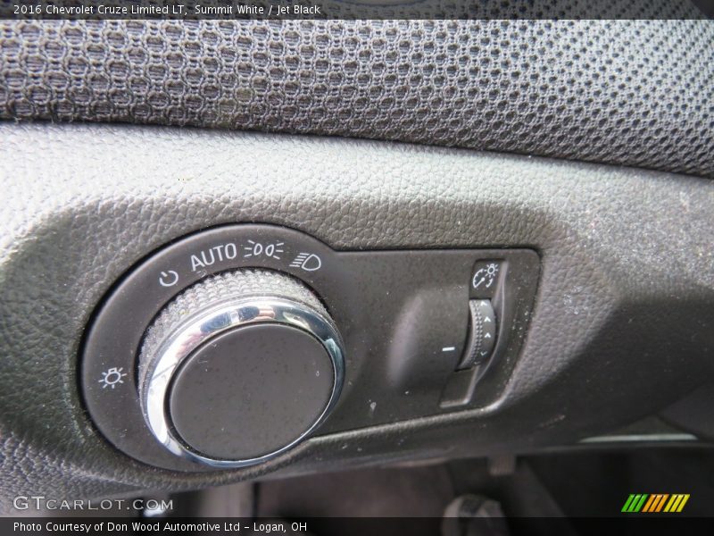 Summit White / Jet Black 2016 Chevrolet Cruze Limited LT