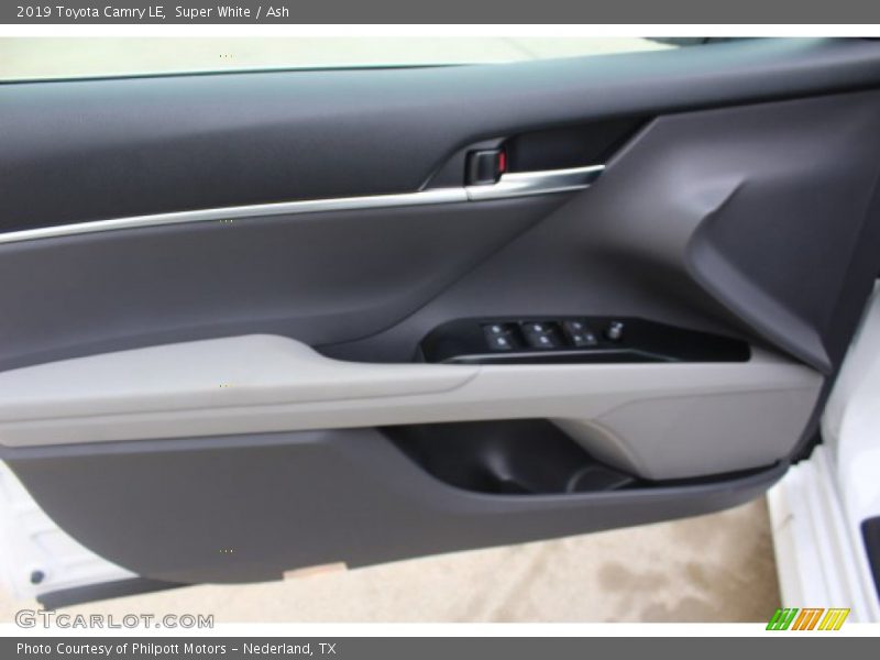 Super White / Ash 2019 Toyota Camry LE