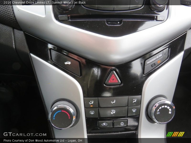 Summit White / Jet Black 2016 Chevrolet Cruze Limited LT