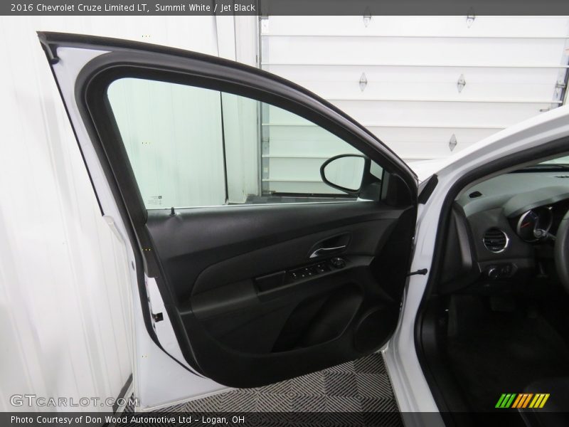Summit White / Jet Black 2016 Chevrolet Cruze Limited LT
