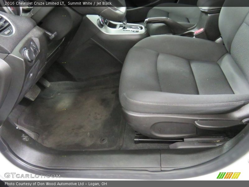 Summit White / Jet Black 2016 Chevrolet Cruze Limited LT