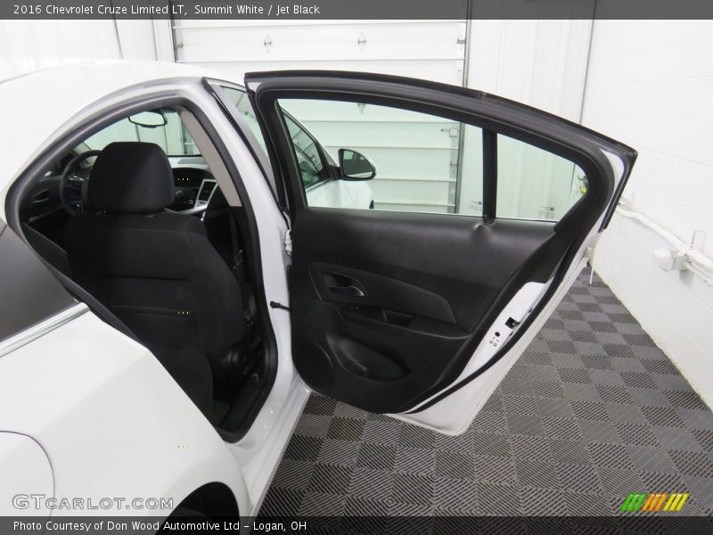 Summit White / Jet Black 2016 Chevrolet Cruze Limited LT
