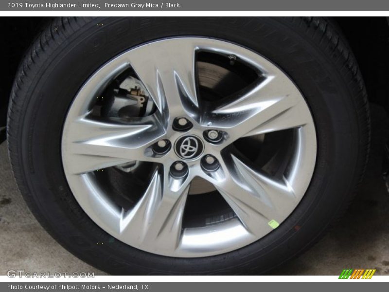 Predawn Gray Mica / Black 2019 Toyota Highlander Limited