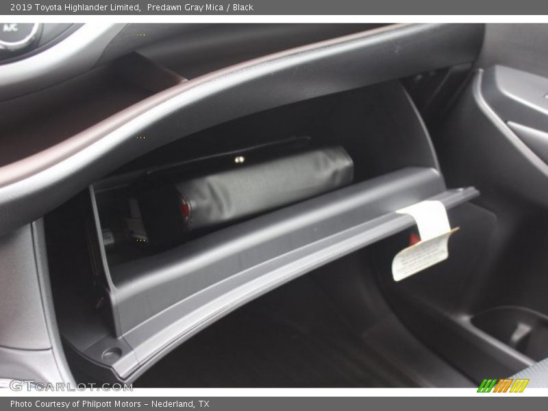 Predawn Gray Mica / Black 2019 Toyota Highlander Limited