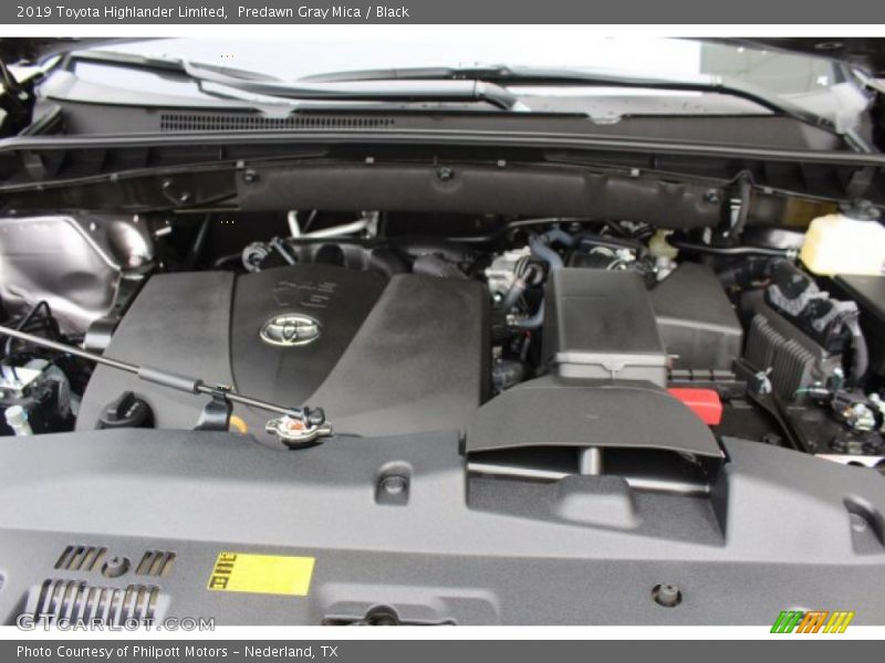 Predawn Gray Mica / Black 2019 Toyota Highlander Limited