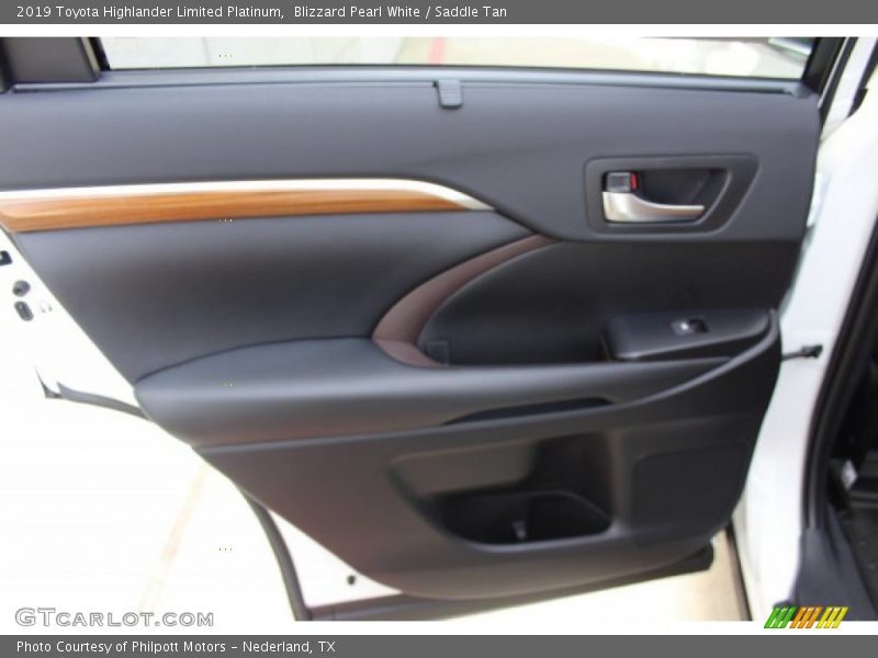 Blizzard Pearl White / Saddle Tan 2019 Toyota Highlander Limited Platinum