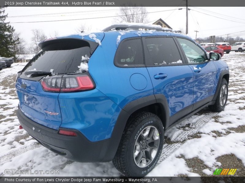 Hydro Blue Pearl / Black 2019 Jeep Cherokee Trailhawk 4x4