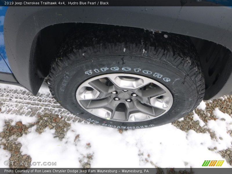 Hydro Blue Pearl / Black 2019 Jeep Cherokee Trailhawk 4x4