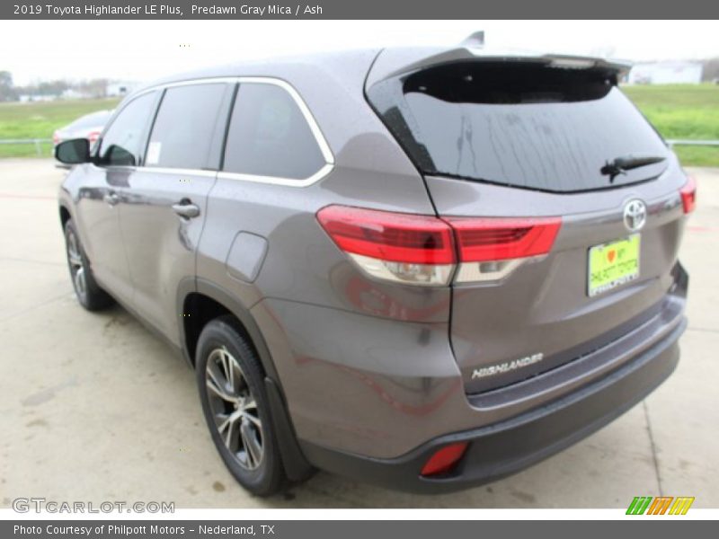 Predawn Gray Mica / Ash 2019 Toyota Highlander LE Plus
