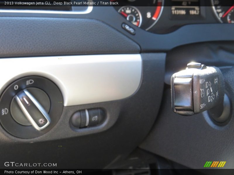 Deep Black Pearl Metallic / Titan Black 2013 Volkswagen Jetta GLI