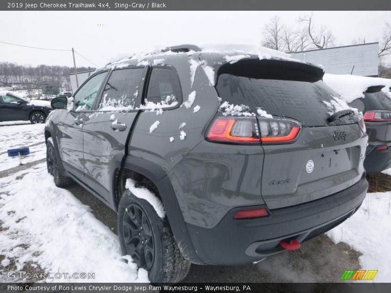 Sting-Gray / Black 2019 Jeep Cherokee Trailhawk 4x4