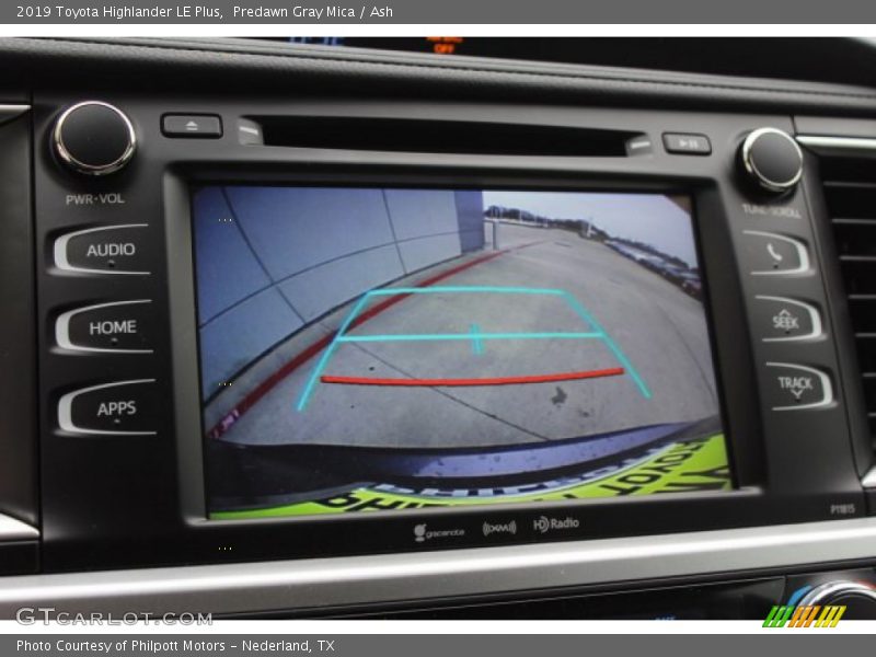 Predawn Gray Mica / Ash 2019 Toyota Highlander LE Plus