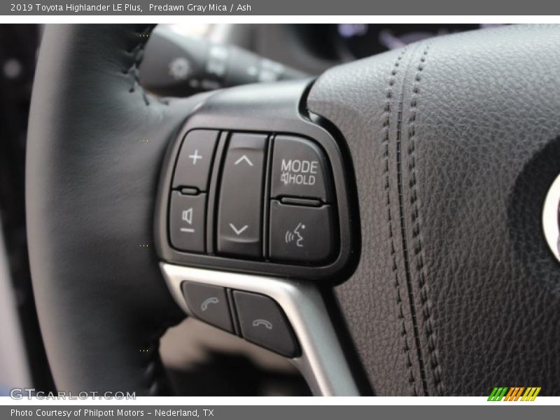 Predawn Gray Mica / Ash 2019 Toyota Highlander LE Plus