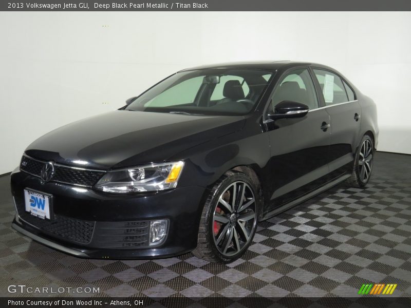 Deep Black Pearl Metallic / Titan Black 2013 Volkswagen Jetta GLI