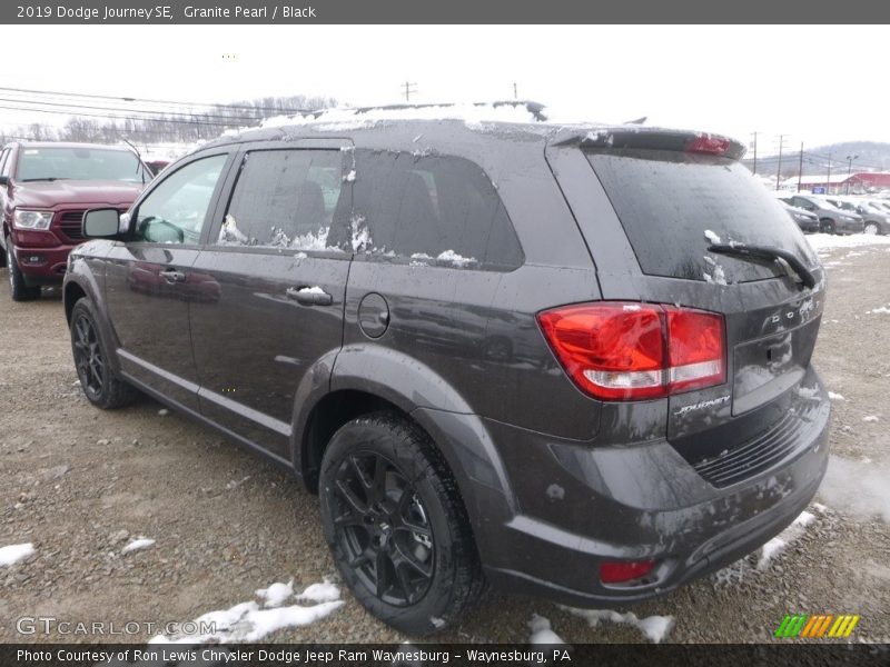 Granite Pearl / Black 2019 Dodge Journey SE