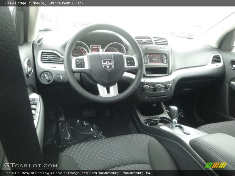 Granite Pearl / Black 2019 Dodge Journey SE