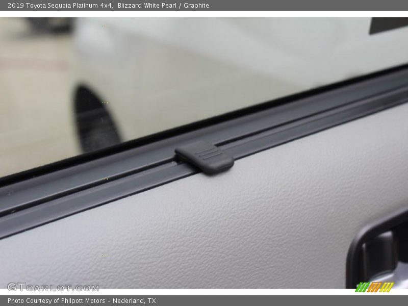 Blizzard White Pearl / Graphite 2019 Toyota Sequoia Platinum 4x4