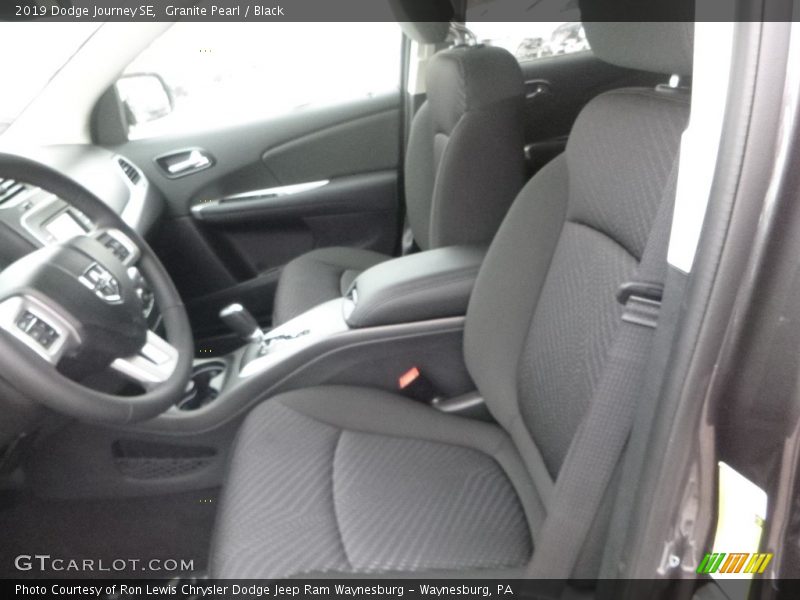Granite Pearl / Black 2019 Dodge Journey SE