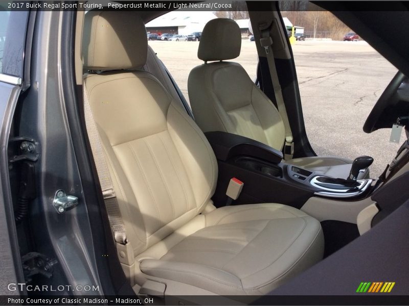 Pepperdust Metallic / Light Neutral/Cocoa 2017 Buick Regal Sport Touring