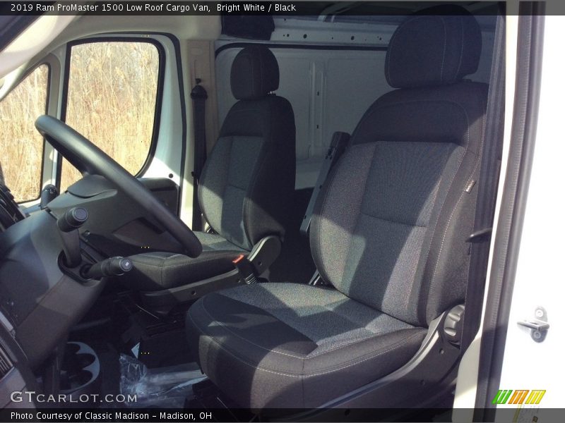 Bright White / Black 2019 Ram ProMaster 1500 Low Roof Cargo Van