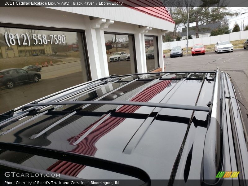 Black Raven / Ebony/Ebony 2011 Cadillac Escalade Luxury AWD