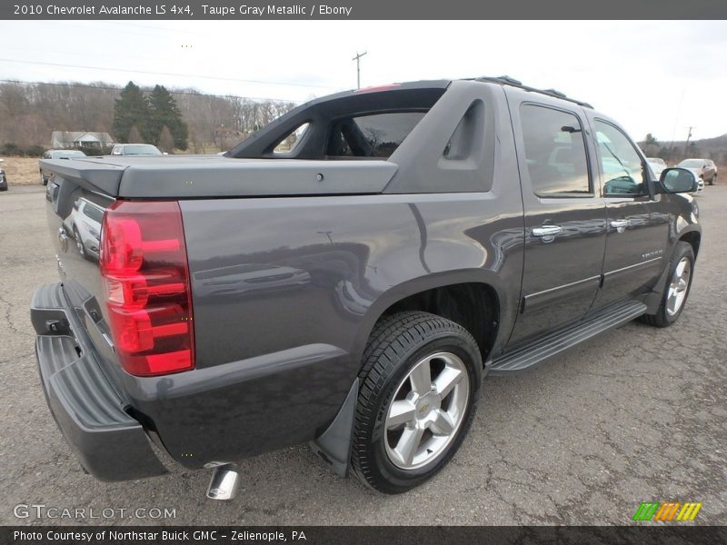 Taupe Gray Metallic / Ebony 2010 Chevrolet Avalanche LS 4x4