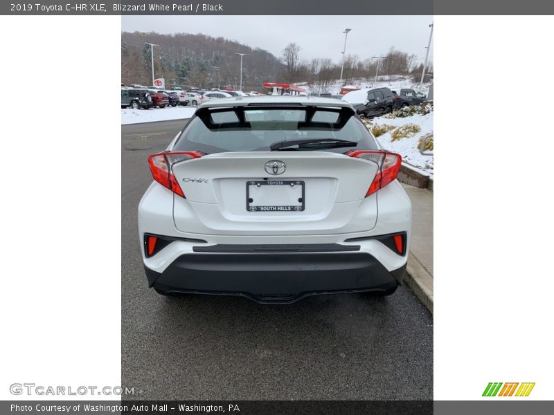 Blizzard White Pearl / Black 2019 Toyota C-HR XLE