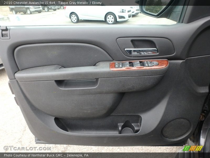 Taupe Gray Metallic / Ebony 2010 Chevrolet Avalanche LS 4x4