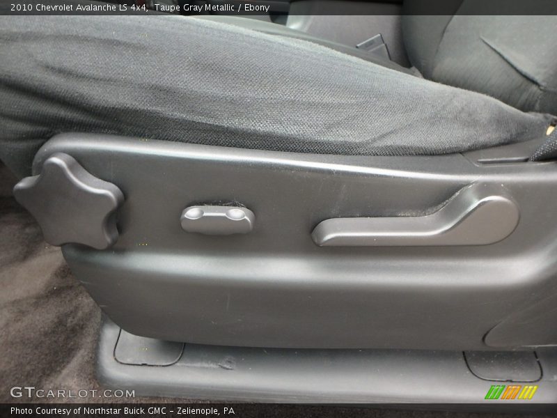 Taupe Gray Metallic / Ebony 2010 Chevrolet Avalanche LS 4x4
