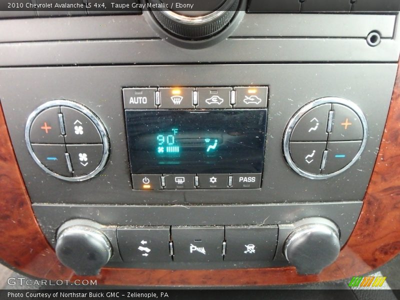 Taupe Gray Metallic / Ebony 2010 Chevrolet Avalanche LS 4x4