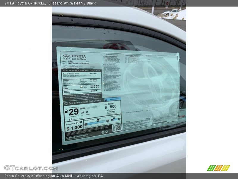 Blizzard White Pearl / Black 2019 Toyota C-HR XLE