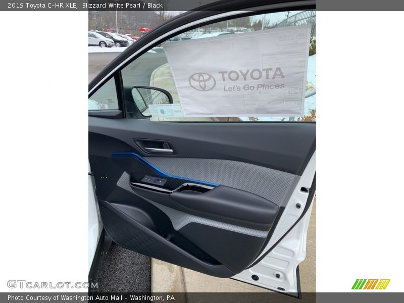 Blizzard White Pearl / Black 2019 Toyota C-HR XLE