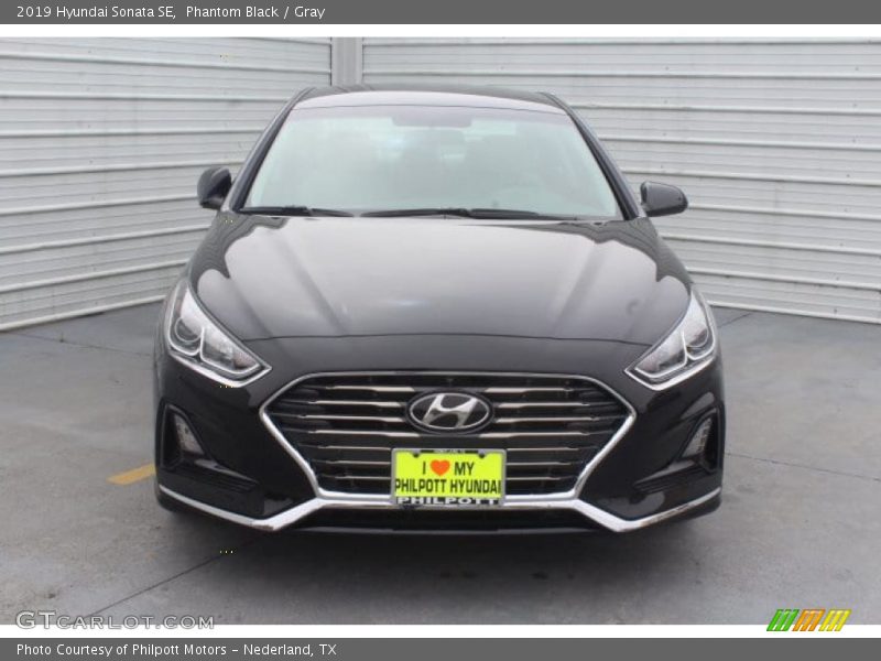 Phantom Black / Gray 2019 Hyundai Sonata SE