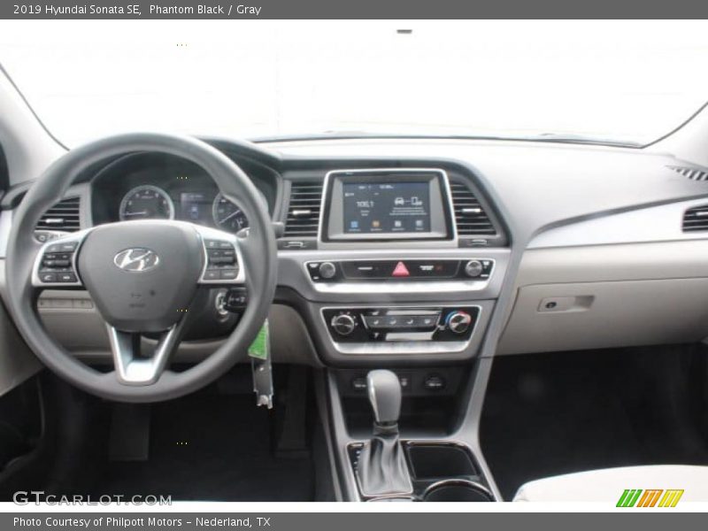 Phantom Black / Gray 2019 Hyundai Sonata SE