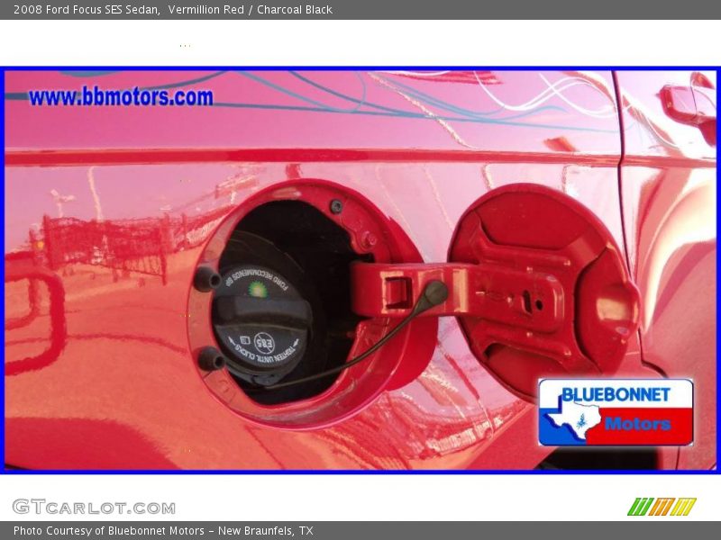 Vermillion Red / Charcoal Black 2008 Ford Focus SES Sedan