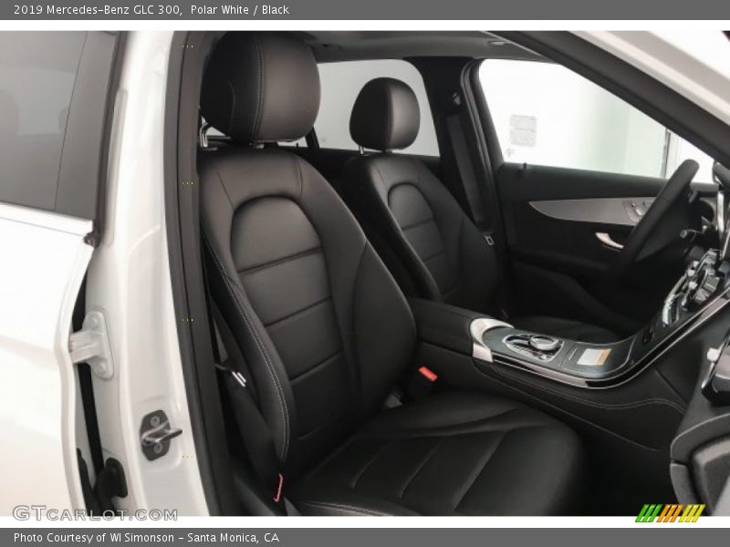 Polar White / Black 2019 Mercedes-Benz GLC 300