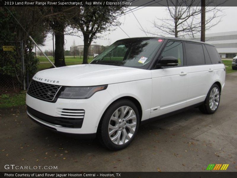 Fuji White / Espresso/Ivory 2019 Land Rover Range Rover Supercharged