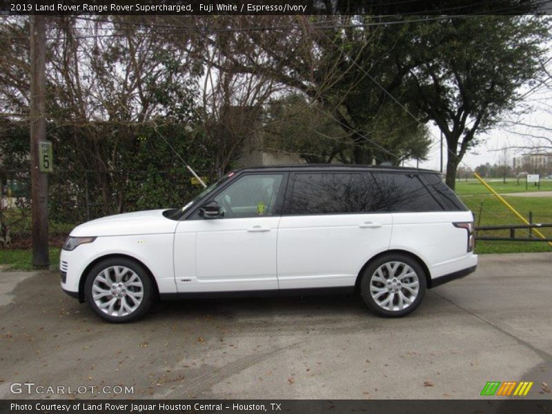 Fuji White / Espresso/Ivory 2019 Land Rover Range Rover Supercharged