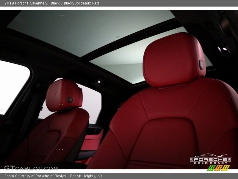Black / Black/Bordeaux Red 2019 Porsche Cayenne S