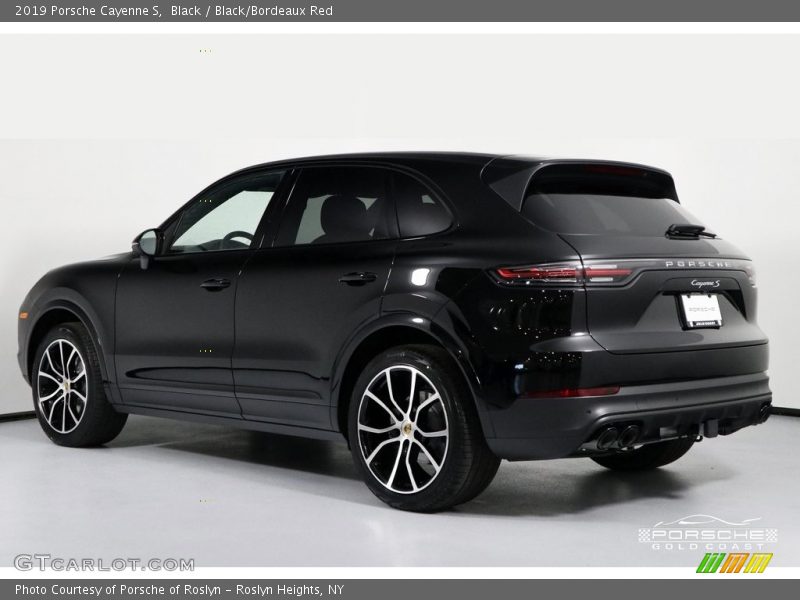 Black / Black/Bordeaux Red 2019 Porsche Cayenne S