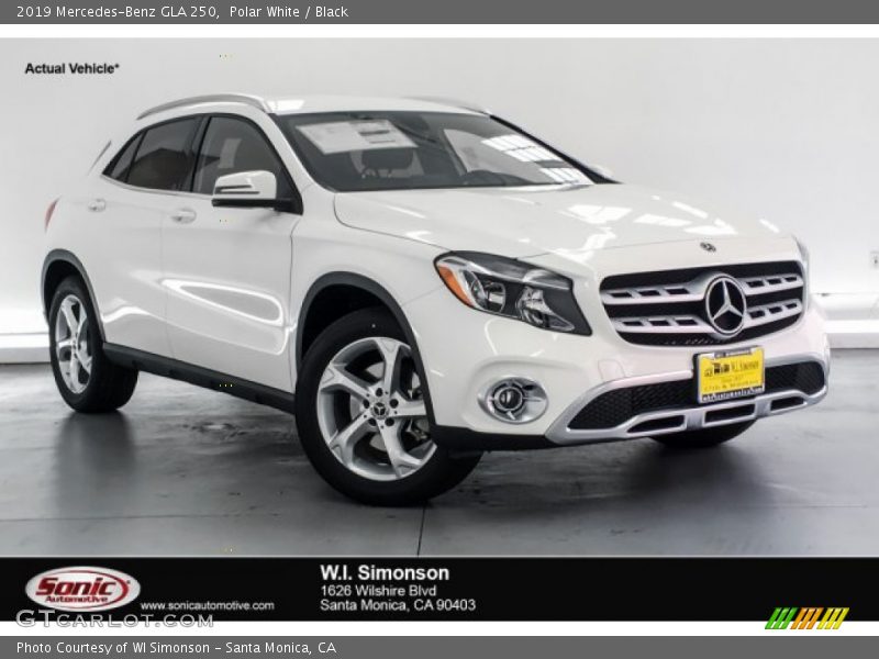 Polar White / Black 2019 Mercedes-Benz GLA 250