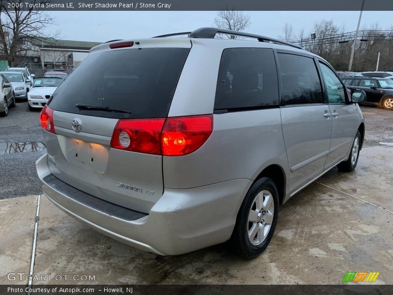 Silver Shadow Pearl / Stone Gray 2006 Toyota Sienna LE