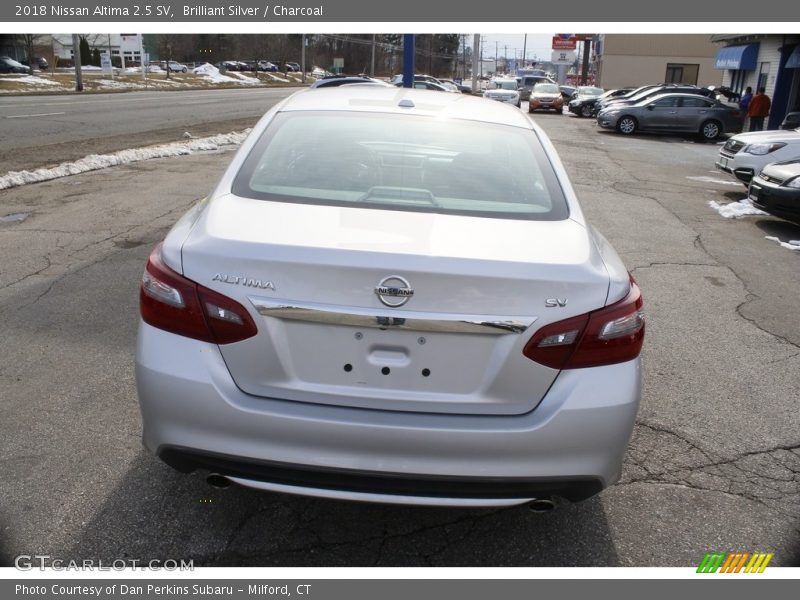Brilliant Silver / Charcoal 2018 Nissan Altima 2.5 SV