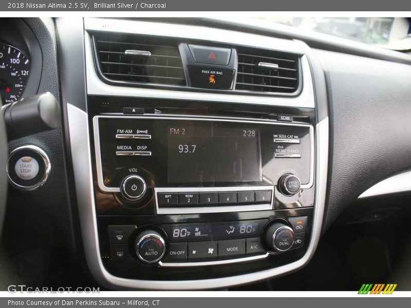 Brilliant Silver / Charcoal 2018 Nissan Altima 2.5 SV