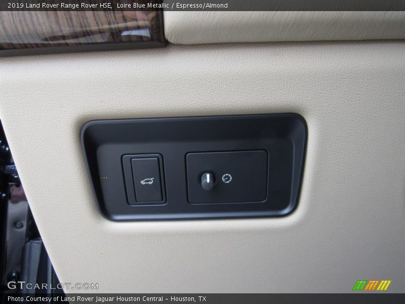 Loire Blue Metallic / Espresso/Almond 2019 Land Rover Range Rover HSE