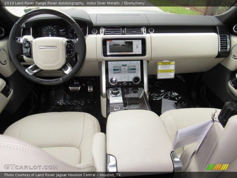 Dashboard of 2019 Range Rover Autobiography