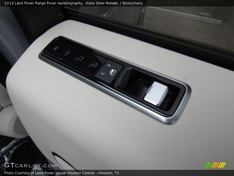 Indus Silver Metallic / Ebony/Ivory 2019 Land Rover Range Rover Autobiography