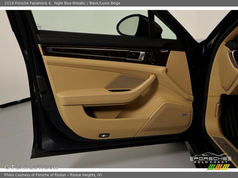Night Blue Metallic / Black/Luxor Beige 2019 Porsche Panamera 4