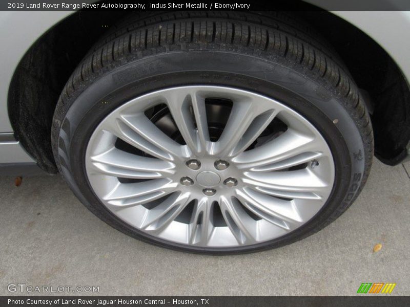 Indus Silver Metallic / Ebony/Ivory 2019 Land Rover Range Rover Autobiography