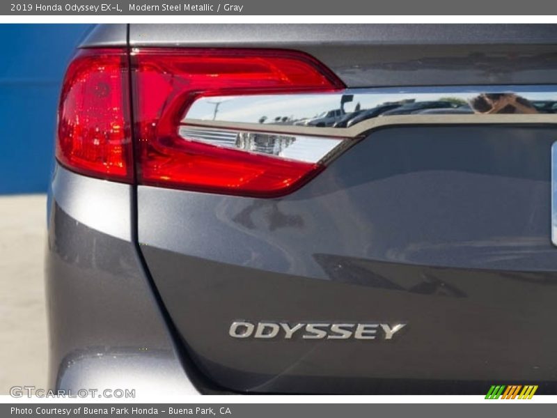 Modern Steel Metallic / Gray 2019 Honda Odyssey EX-L